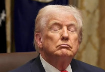 [번역] “무장했다…개입 준비 완료”: 트럼프, 이란에 새로운 제국주의적 공격 위협