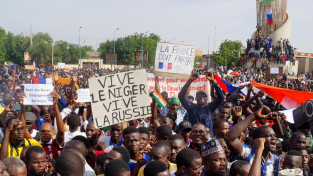 니제르 - 아프리카에서 또 하나의 제국주의 대리전이 터지는가?