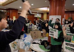 [후기] 세종호텔 로비농성 2주, 교섭은 바로 결렬, 복직까지 투쟁은 끝나지 않는다.
