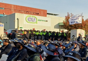 [인터뷰] “서광석열사가 바라는 대로 끝까지 투쟁해서 꼭 이겨서 돌아가겠습니다” - 화물연대 서울경기지역본부 편의점지부 CU지회 윤정욱지회장